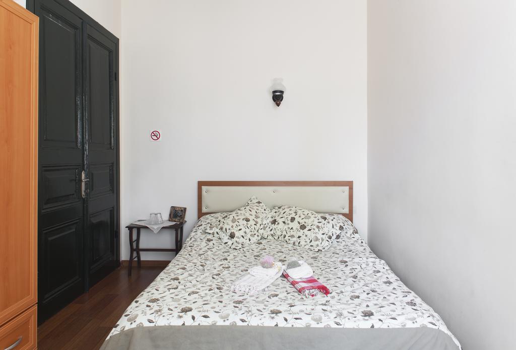 Orhan Kutbayin Evi Adalar Esterno foto