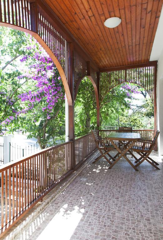Orhan Kutbayin Evi Adalar Esterno foto