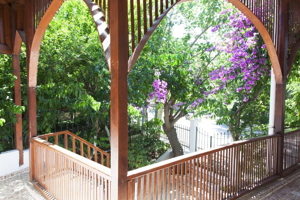 Orhan Kutbayin Evi Adalar Esterno foto